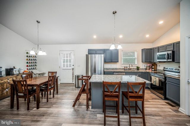 7295 CORNFIELD LN, Rhoadesville, VA 22542