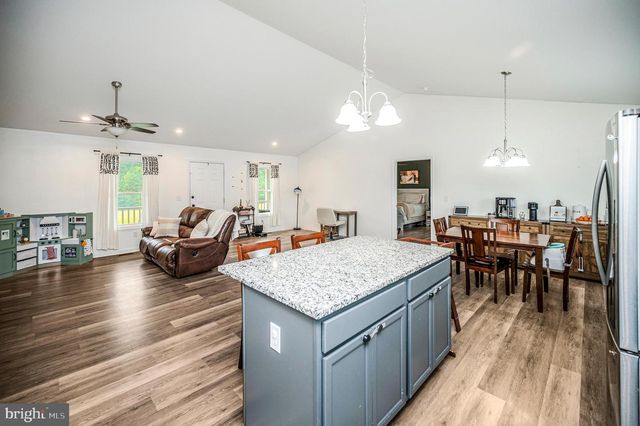 7295 CORNFIELD LN, Rhoadesville, VA 22542