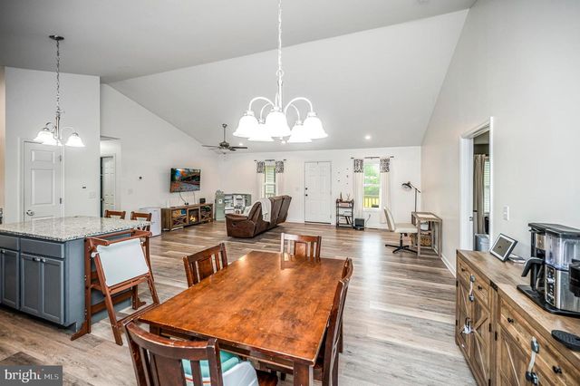 7295 CORNFIELD LN, Rhoadesville, VA 22542
