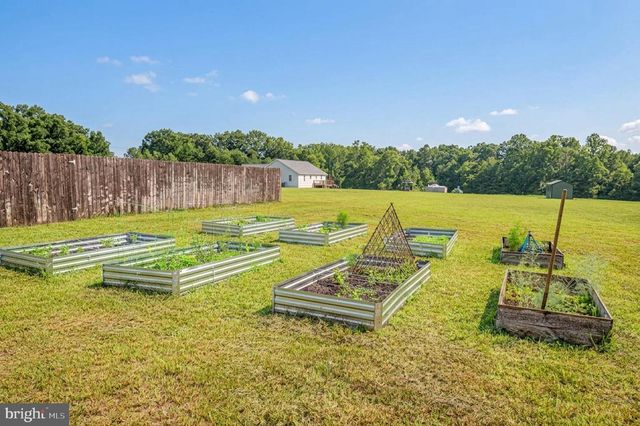 7295 CORNFIELD LN, Rhoadesville, VA 22542