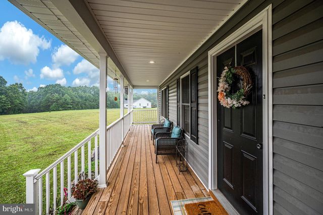 7295 CORNFIELD LN, Rhoadesville, VA 22542