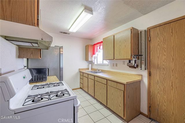 8119 Walpole Avenue, California City, CA 93505