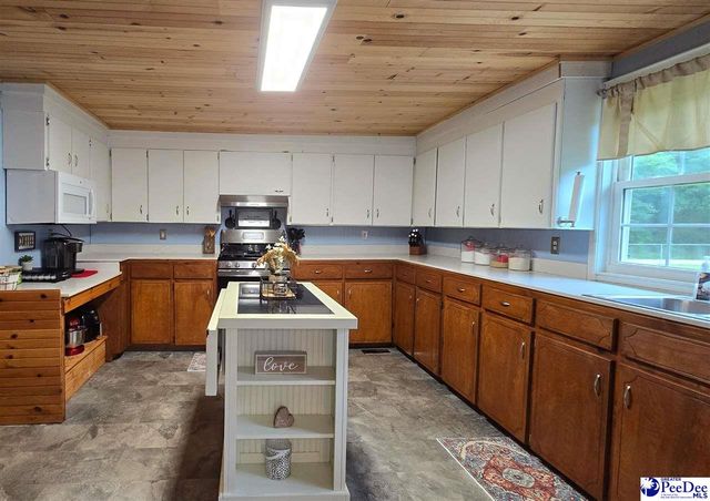 6103 Squire Rd, Latta, SC 29565