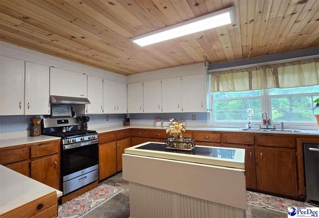 6103 Squire Rd, Latta, SC 29565