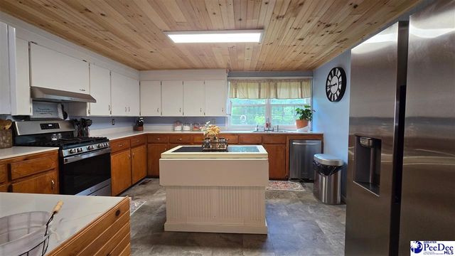 6103 Squire Rd, Latta, SC 29565