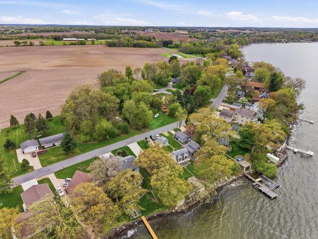 2029 Skyline Drive, Stoughton, WI 53589