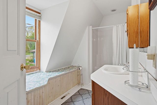 2029 Skyline Drive, Stoughton, WI 53589