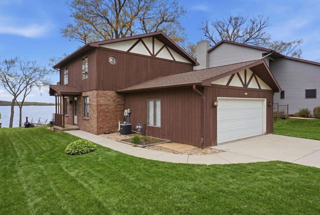 2029 Skyline Drive, Stoughton, WI 53589