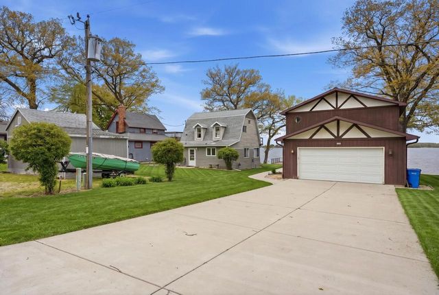 2029 Skyline Drive, Stoughton, WI 53589