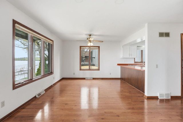 2029 Skyline Drive, Stoughton, WI 53589