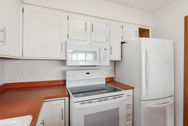 2029 Skyline Drive, Stoughton, WI 53589
