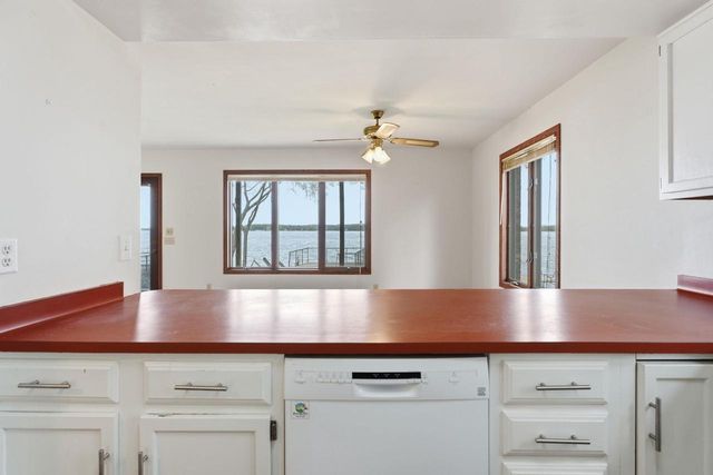 2029 Skyline Drive, Stoughton, WI 53589