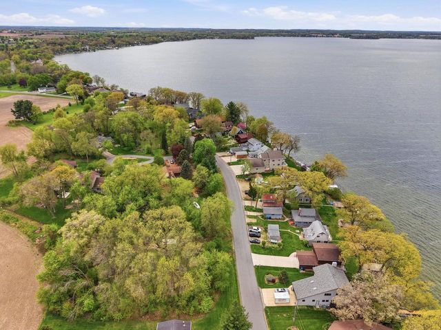 2029 Skyline Drive, Stoughton, WI 53589