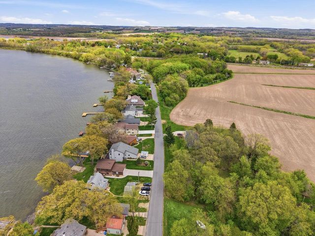 2029 Skyline Drive, Stoughton, WI 53589