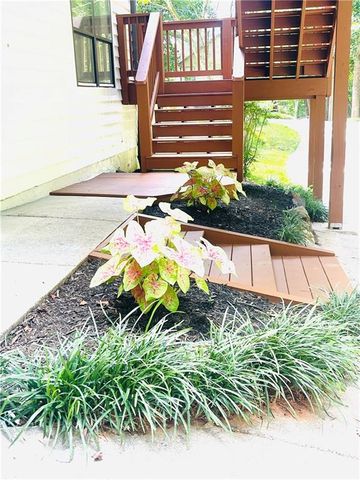 4440 Cary Drive, Snellville, GA 30039