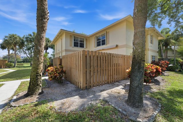 2924 SW 22nd Circle 17c, Delray Beach, FL 33445
