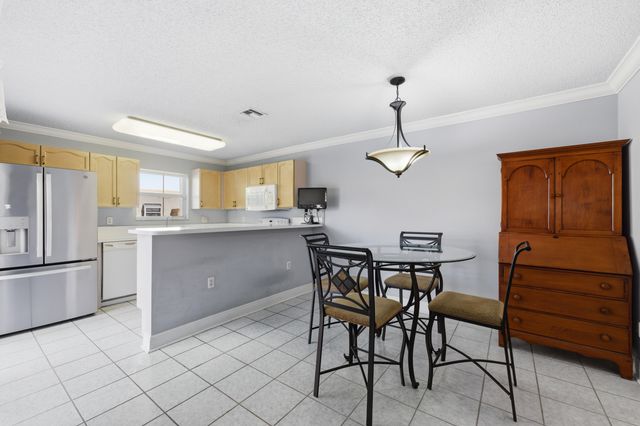 2924 SW 22nd Circle 17c, Delray Beach, FL 33445