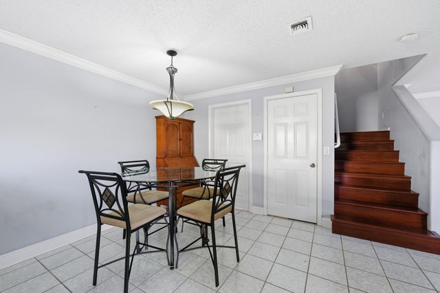 2924 SW 22nd Circle 17c, Delray Beach, FL 33445