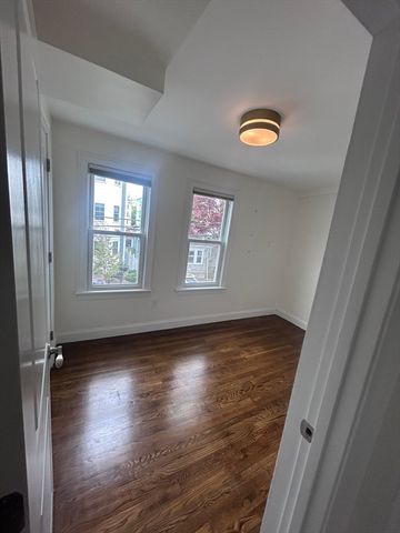 25 Granfield Ave 2, Boston, MA 02131