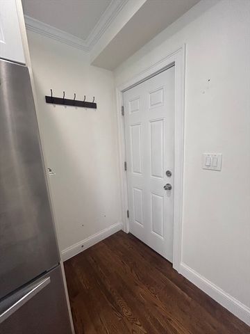 25 Granfield Ave 2, Boston, MA 02131