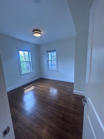 25 Granfield Ave 2, Boston, MA 02131