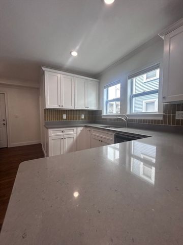 25 Granfield Ave 2, Boston, MA 02131