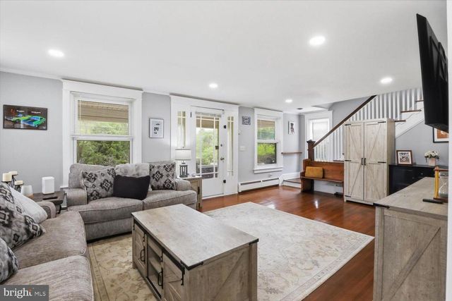2476 SEVEN VALLEYS RD, Seven Valleys, PA 17360
