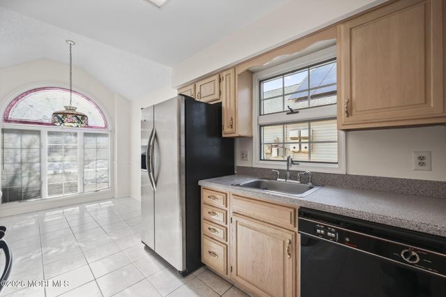 1797 Sweetbay Drive, Toms River, NJ 08755