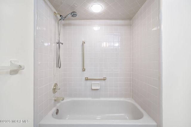 1797 Sweetbay Drive, Toms River, NJ 08755