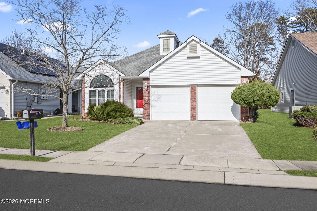 1797 Sweetbay Drive, Toms River, NJ 08755