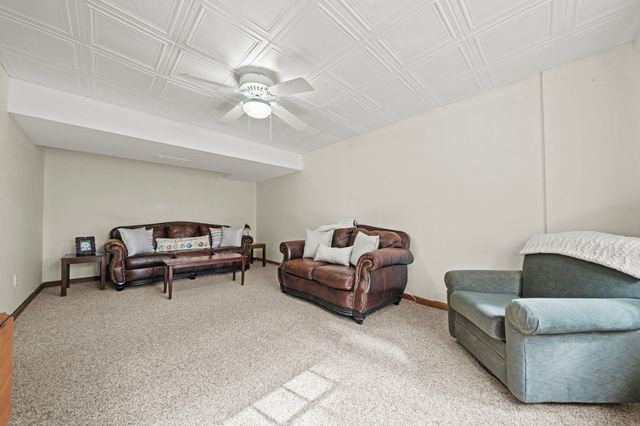 17 Scotty Hollow Dr A, Chelmsford, MA 01863