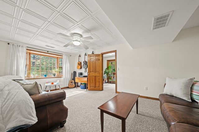 17 Scotty Hollow Dr A, Chelmsford, MA 01863