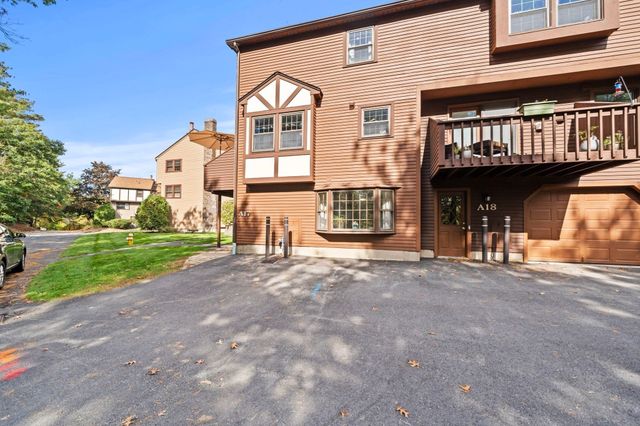17 Scotty Hollow Dr A, Chelmsford, MA 01863