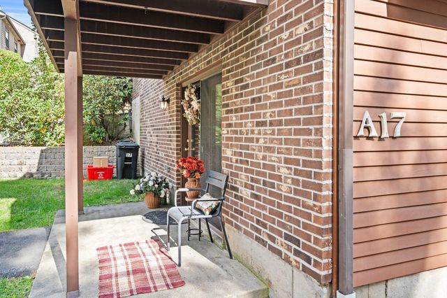 17 Scotty Hollow Dr A, Chelmsford, MA 01863
