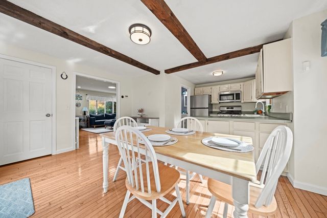 17 Scotty Hollow Dr A, Chelmsford, MA 01863