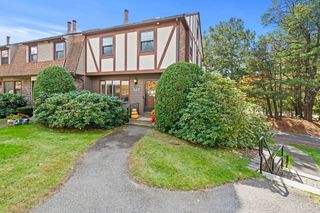 17 Scotty Hollow Dr A, Chelmsford, MA 01863
