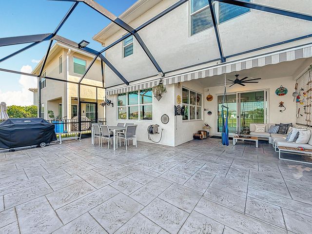 4201 Pelicano Way, Deerfield Beach, FL 33064