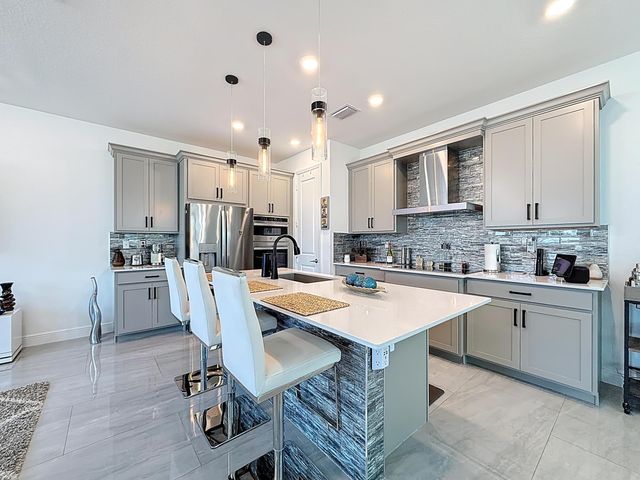 4201 Pelicano Way, Deerfield Beach, FL 33064