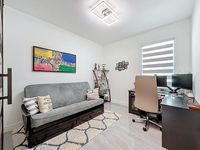 4201 Pelicano Way, Deerfield Beach, FL 33064