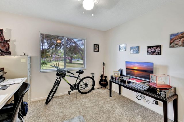 7185 Huntington Lane 301, Delray Beach, FL 33446