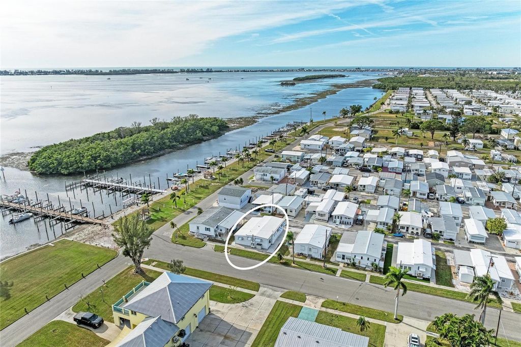 10315 CORTEZ ROAD W 6-1, Bradenton, FL 34210