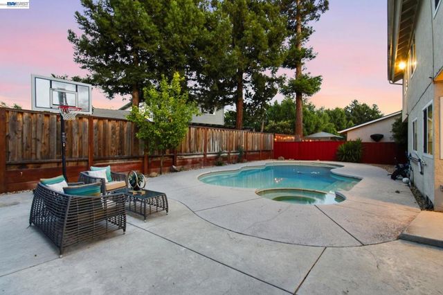 3653 Pimlico Dr, Pleasanton, CA 94588