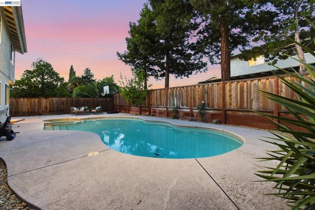 3653 Pimlico Dr, Pleasanton, CA 94588