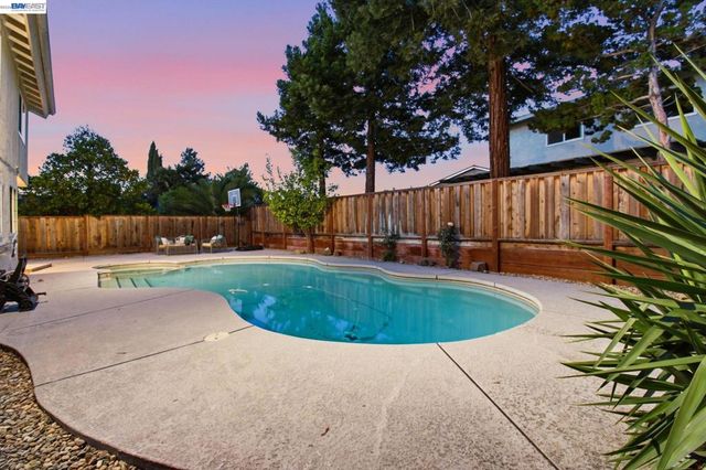 3653 Pimlico Dr, Pleasanton, CA 94588