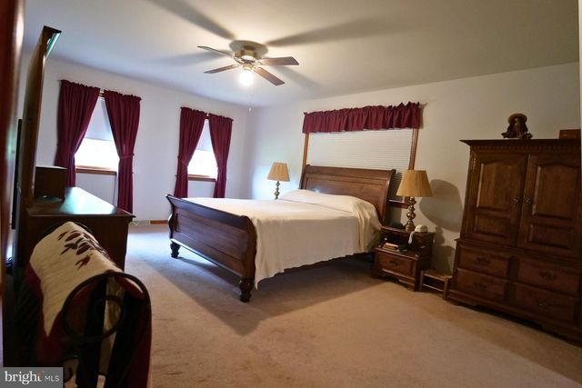 308 BLACKSMITH RD, Douglassville, PA 19518
