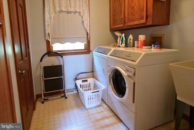 308 BLACKSMITH RD, Douglassville, PA 19518