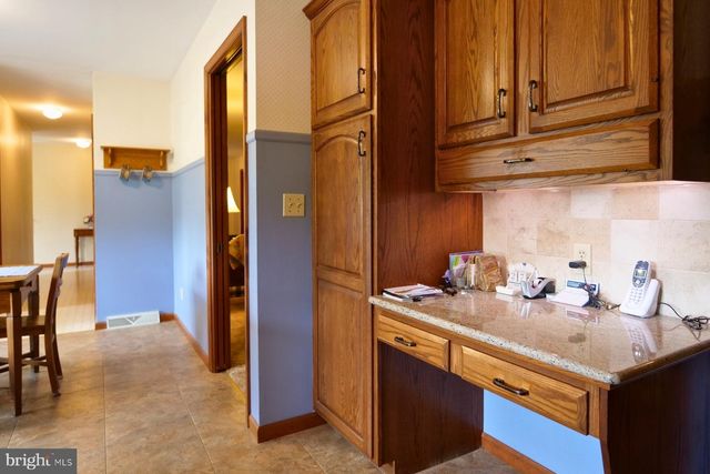 308 BLACKSMITH RD, Douglassville, PA 19518