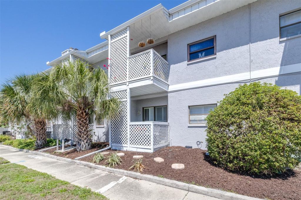 Image 27 of property listing at 4405 W FAIR OAKS AVENUE 11, Tampa, FL 33611