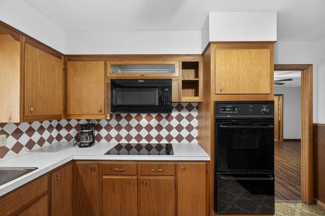 2754 W 3rd Ave, El Dorado, KS 67042