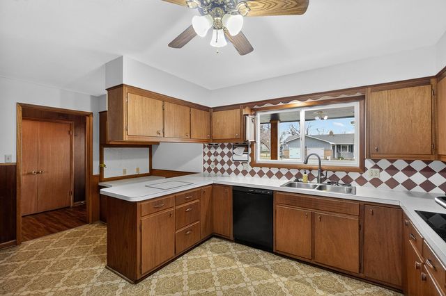 2754 W 3rd Ave, El Dorado, KS 67042